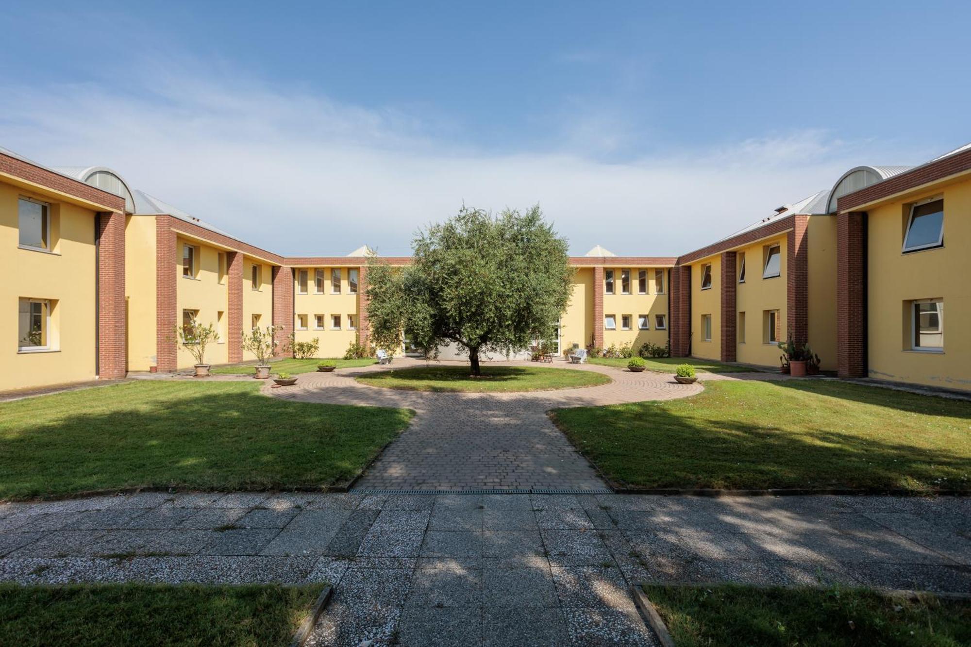 Eurhotel Fontevivo Екстериор снимка